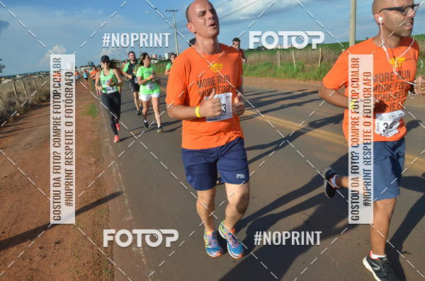 Buy your photos of the event1 Beer Run Expo guas on Fotop