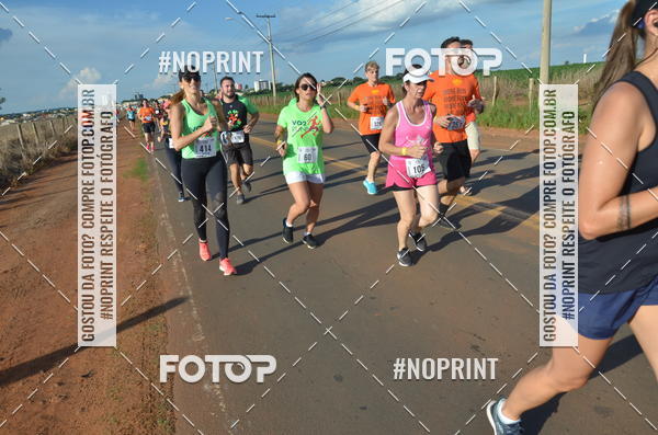 Buy your photos of the event1 Beer Run Expo guas on Fotop