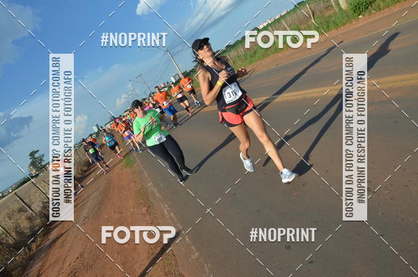 Buy your photos of the event1 Beer Run Expo guas on Fotop