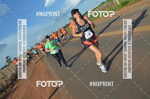 Buy your photos of the event1 Beer Run Expo guas on Fotop