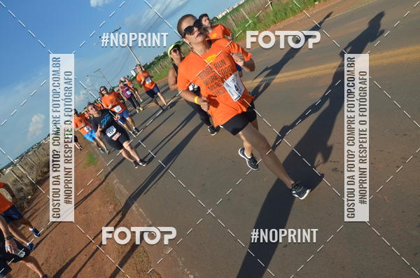 Buy your photos of the event1 Beer Run Expo guas on Fotop