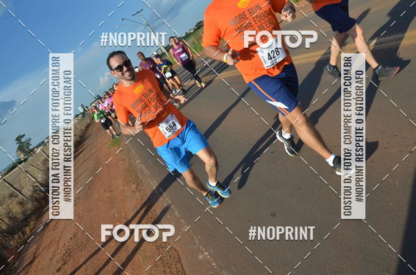Buy your photos of the event1 Beer Run Expo guas on Fotop
