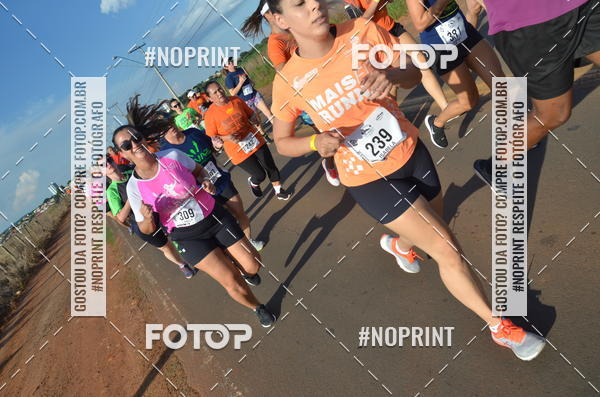 Buy your photos of the event1 Beer Run Expo guas on Fotop