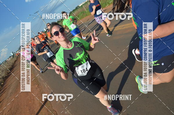 Buy your photos of the event1 Beer Run Expo guas on Fotop