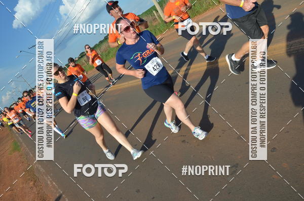 Buy your photos of the event1 Beer Run Expo guas on Fotop
