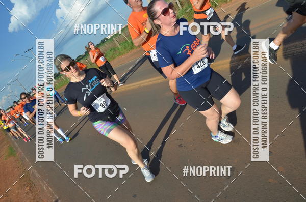 Buy your photos of the event1 Beer Run Expo guas on Fotop