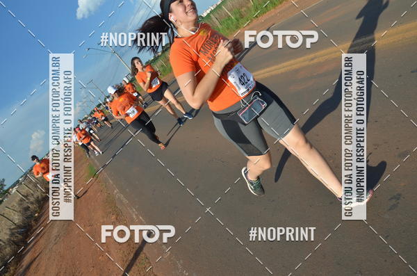 Buy your photos of the event1 Beer Run Expo guas on Fotop