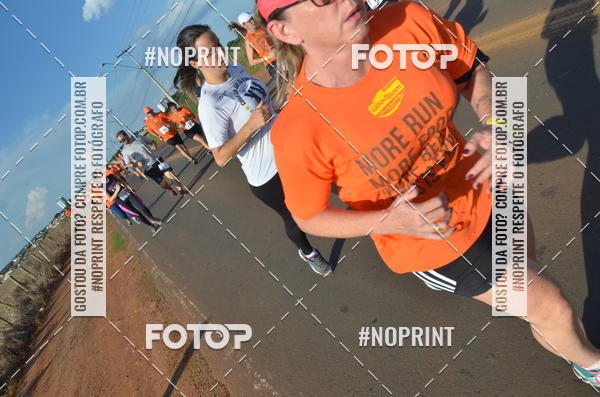 Buy your photos of the event1 Beer Run Expo guas on Fotop