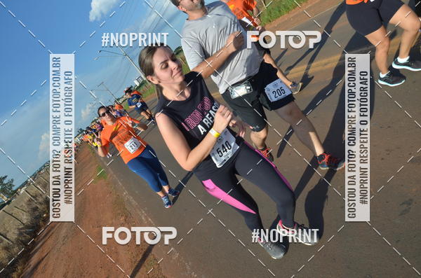 Buy your photos of the event1 Beer Run Expo guas on Fotop