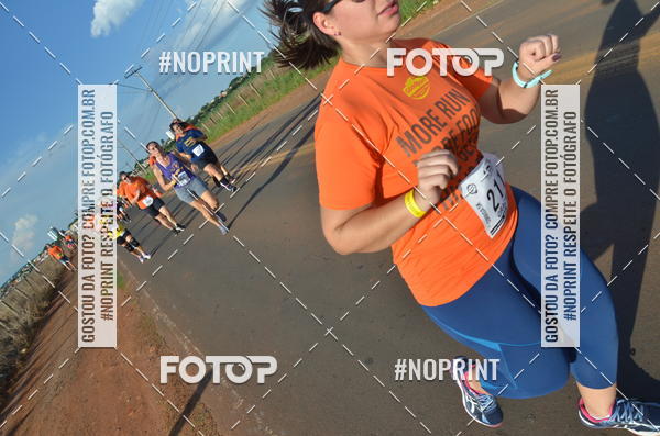 Buy your photos of the event1 Beer Run Expo guas on Fotop