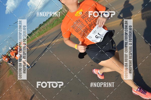 Buy your photos of the event1 Beer Run Expo guas on Fotop