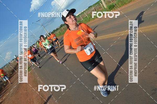 Buy your photos of the event1 Beer Run Expo guas on Fotop