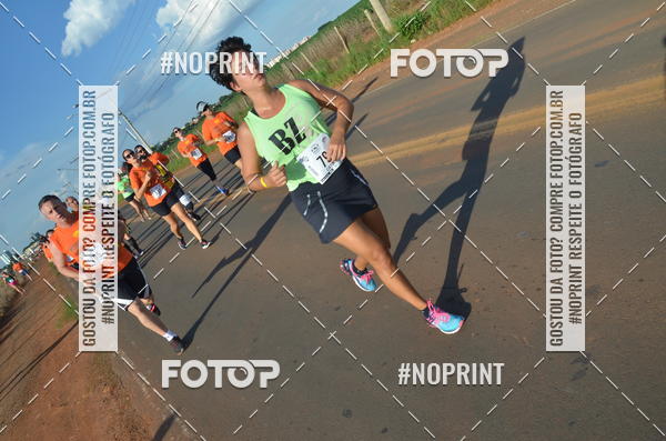 Buy your photos of the event1 Beer Run Expo guas on Fotop
