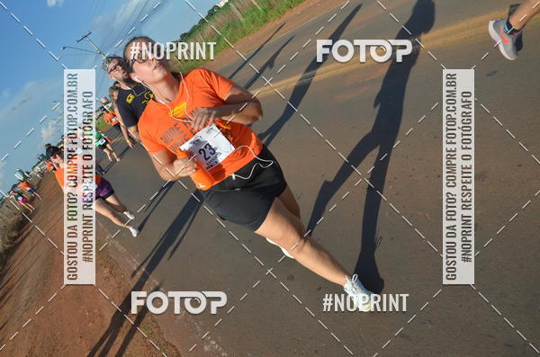 Buy your photos of the event1 Beer Run Expo guas on Fotop