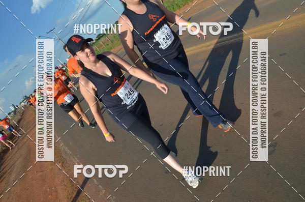 Buy your photos of the event1 Beer Run Expo guas on Fotop