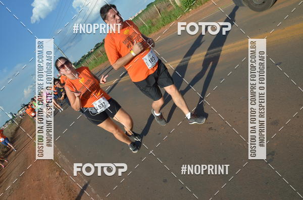 Buy your photos of the event1 Beer Run Expo guas on Fotop