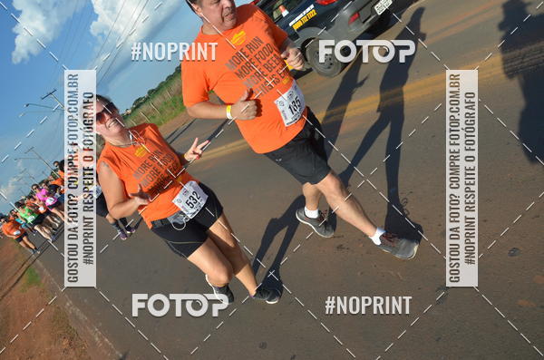 Buy your photos of the event1 Beer Run Expo guas on Fotop