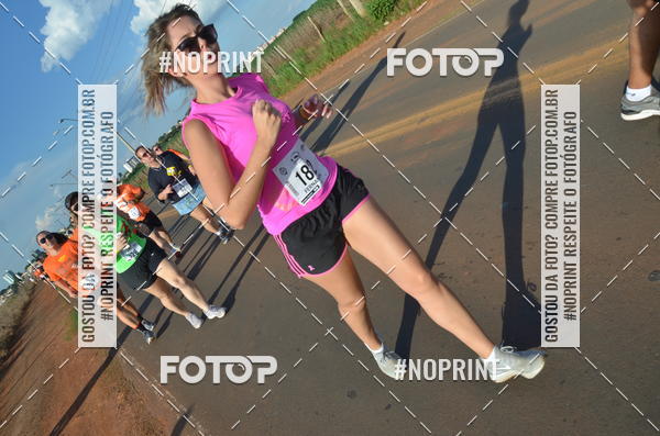 Buy your photos of the event1 Beer Run Expo guas on Fotop