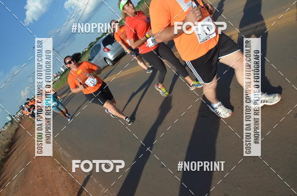 Buy your photos of the event1 Beer Run Expo guas on Fotop