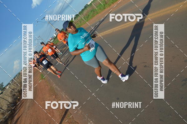 Buy your photos of the event1 Beer Run Expo guas on Fotop