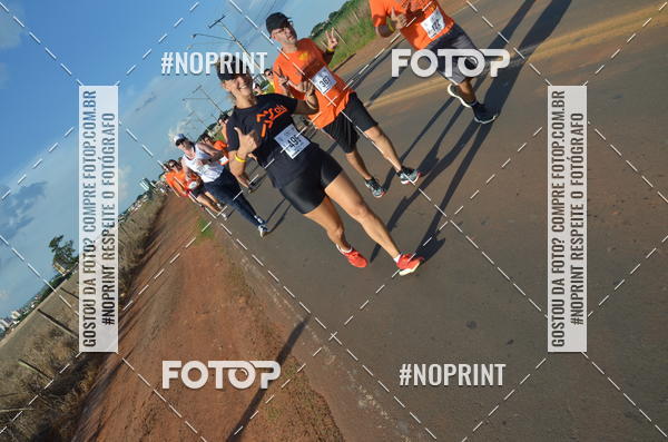 Buy your photos of the event1 Beer Run Expo guas on Fotop