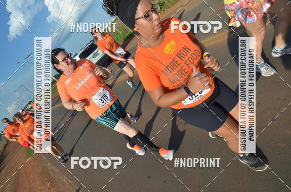 Buy your photos of the event1 Beer Run Expo guas on Fotop