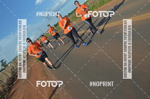 Buy your photos of the event1 Beer Run Expo guas on Fotop