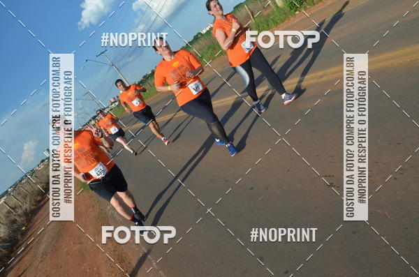 Buy your photos of the event1 Beer Run Expo guas on Fotop