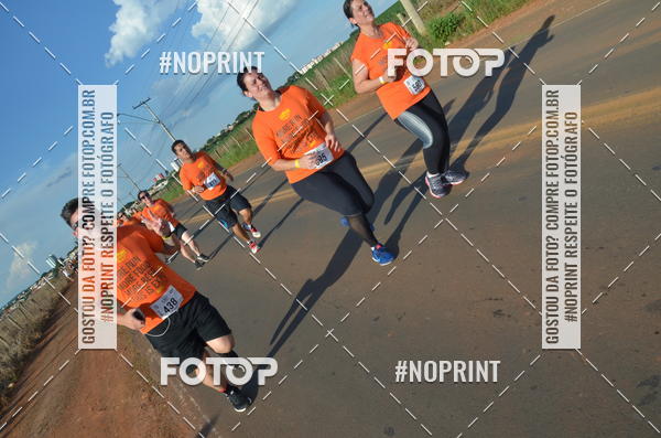 Buy your photos of the event1 Beer Run Expo guas on Fotop