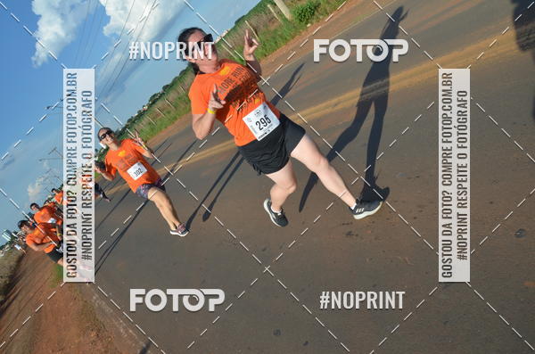 Buy your photos of the event1 Beer Run Expo guas on Fotop