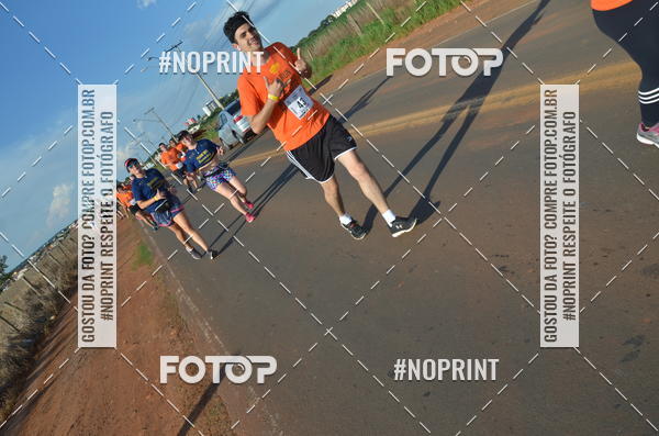 Buy your photos of the event1 Beer Run Expo guas on Fotop