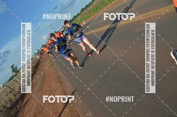 Buy your photos of the event1 Beer Run Expo guas on Fotop