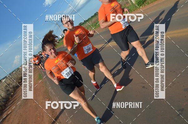 Buy your photos of the event1 Beer Run Expo guas on Fotop