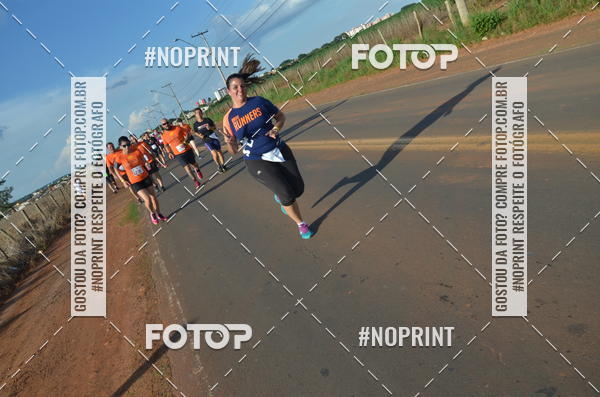 Buy your photos of the event1 Beer Run Expo guas on Fotop
