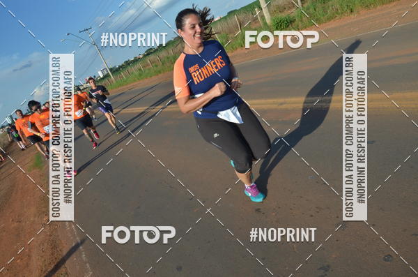 Buy your photos of the event1 Beer Run Expo guas on Fotop