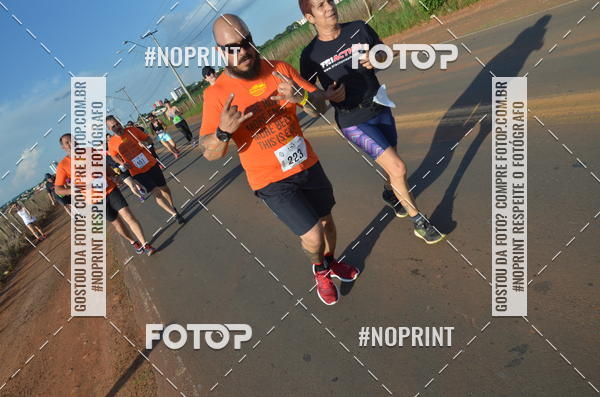 Buy your photos of the event1 Beer Run Expo guas on Fotop