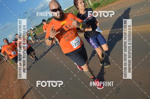 Buy your photos of the event1 Beer Run Expo guas on Fotop