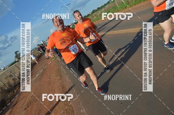 Buy your photos of the event1 Beer Run Expo guas on Fotop