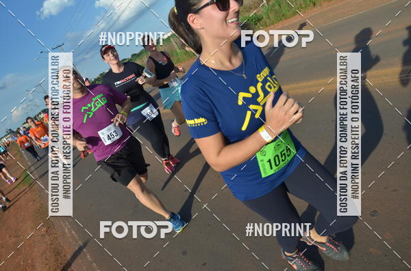 Buy your photos of the event1 Beer Run Expo guas on Fotop