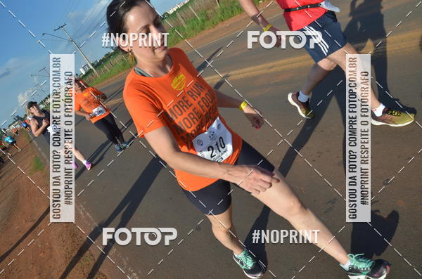 Buy your photos of the event1 Beer Run Expo guas on Fotop