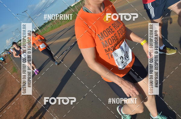 Buy your photos of the event1 Beer Run Expo guas on Fotop