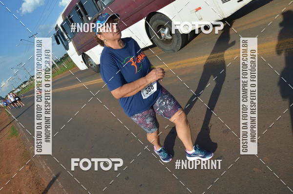 Buy your photos of the event1 Beer Run Expo guas on Fotop
