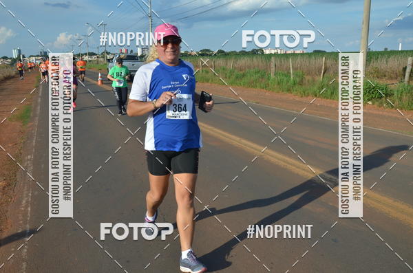 Buy your photos of the event1 Beer Run Expo guas on Fotop