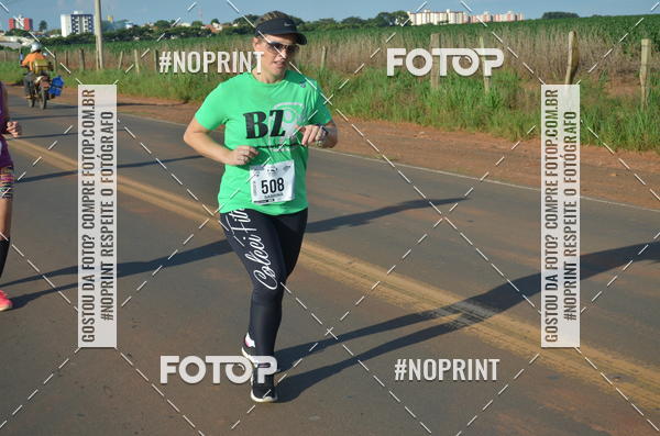 Buy your photos of the event1 Beer Run Expo guas on Fotop