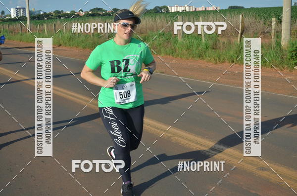 Buy your photos of the event1 Beer Run Expo guas on Fotop