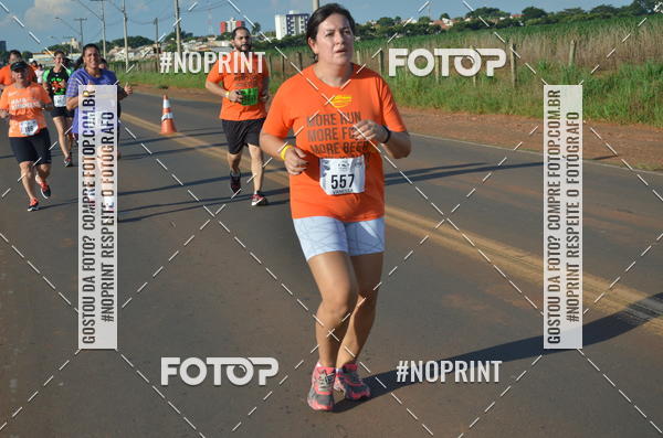 Buy your photos of the event1 Beer Run Expo guas on Fotop