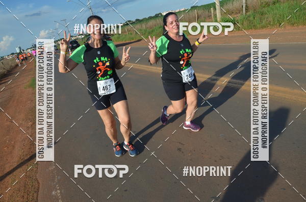 Buy your photos of the event1 Beer Run Expo guas on Fotop
