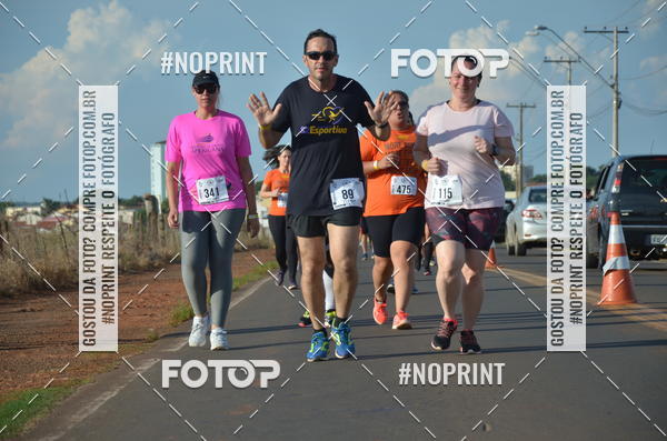 Buy your photos of the event1 Beer Run Expo guas on Fotop