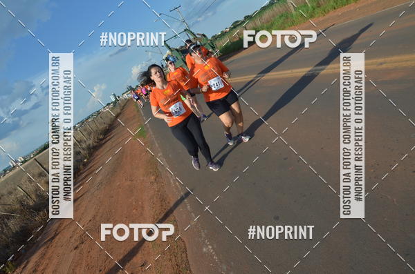 Buy your photos of the event1 Beer Run Expo guas on Fotop
