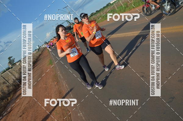 Buy your photos of the event1 Beer Run Expo guas on Fotop
